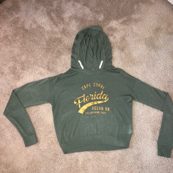 H&M Other - Girls H&M knitted crop top hoodie